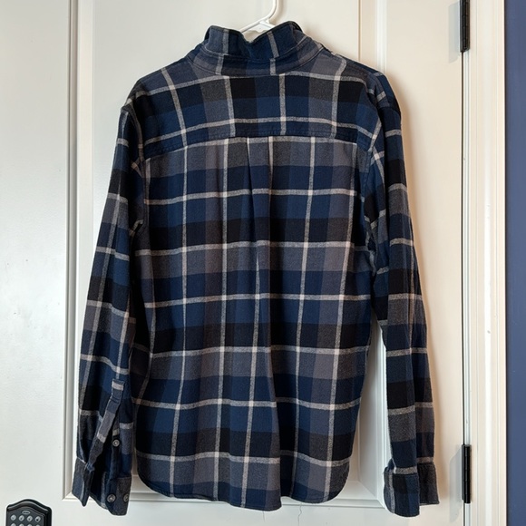 Eddie Bauer blue check plaid classic fit flannel size XL Fits like Large - Picture 3 of 4